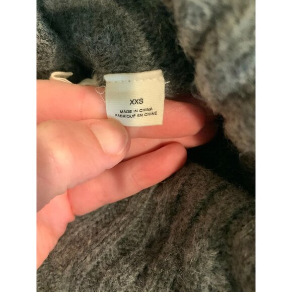 Moth Anthropologie Gray Wool Turtleneck Sweater, Size XXS - Picture 9 of 9